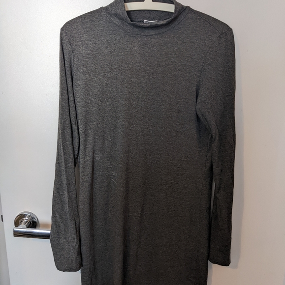 Turtle neck midi dress - Picture 2 of 3